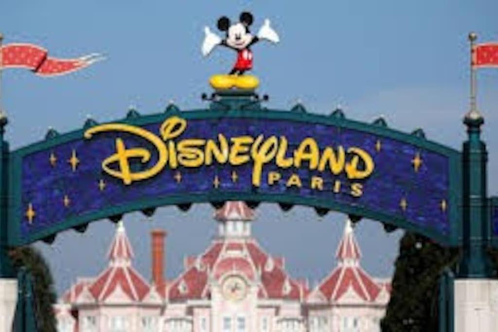 Coeur De Ville Avec Parking+Gare A Proximite De Disney Et Paris Lagny Esterno foto